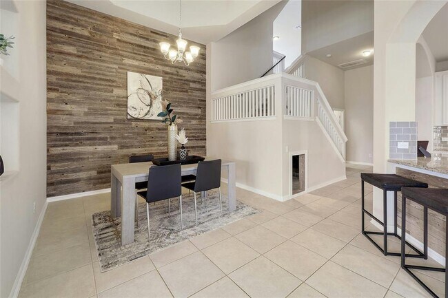 Photo - 1029 Feldspar Stream Way