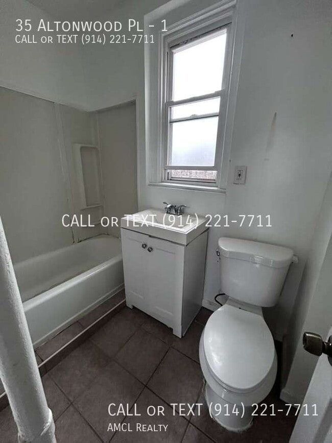 Building Photo - 35 Altonwood Pl Unit 1