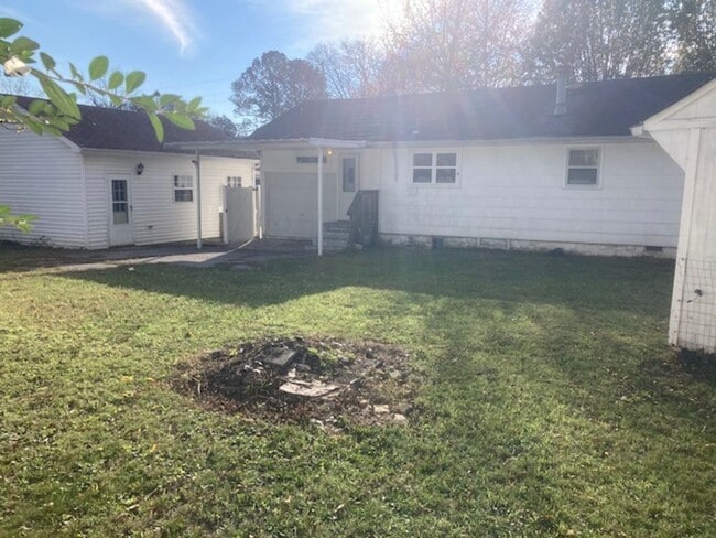 Photo - 205 S Dillon St