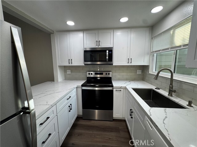 Photo - 26312 Los Viveros Unidad F