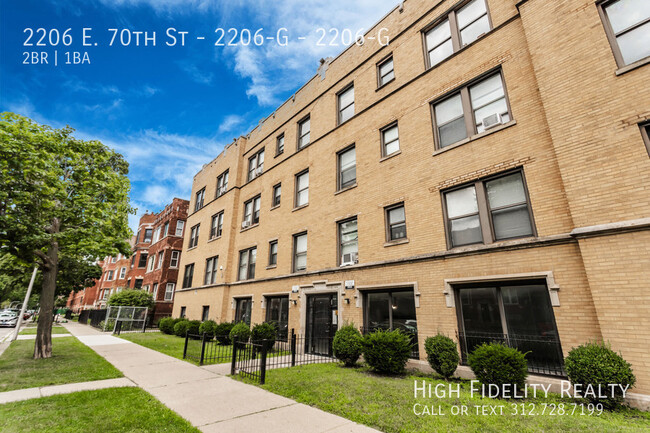 Photo - 2206 E 70th St Apartment Unit 2206-G