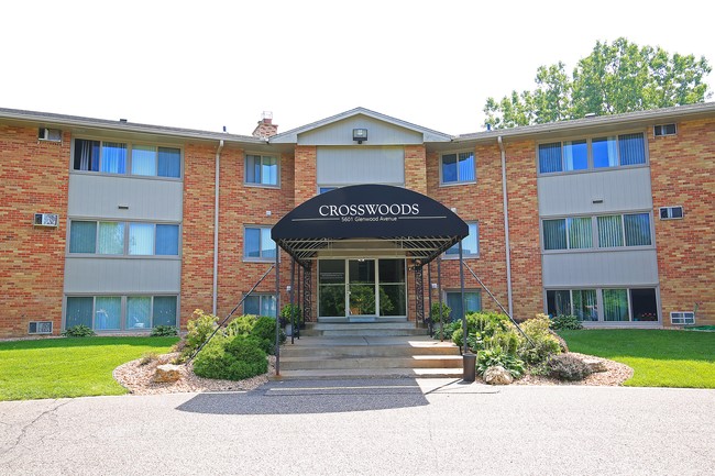 Crosswoods Apartments - Crosswoods Apartments