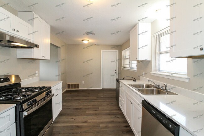 3337 Greenbrier Terrace