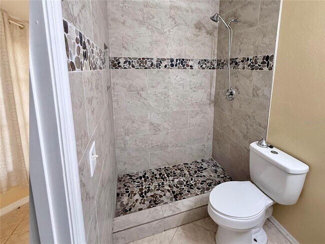 Photo - 143 Mango Dr