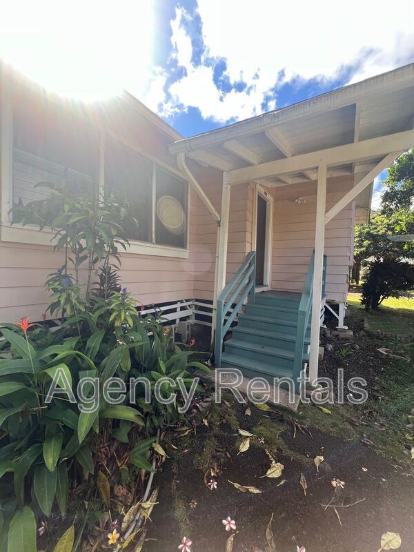 Building Photo - 2835-2841 Kolowalu St Unit 2835-C