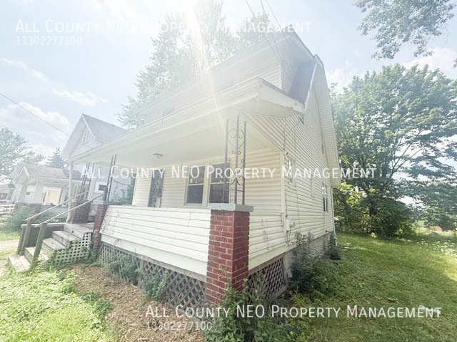 Photo - 380 Noble Ave