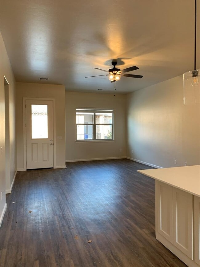Photo - 3305 Enclave Pl