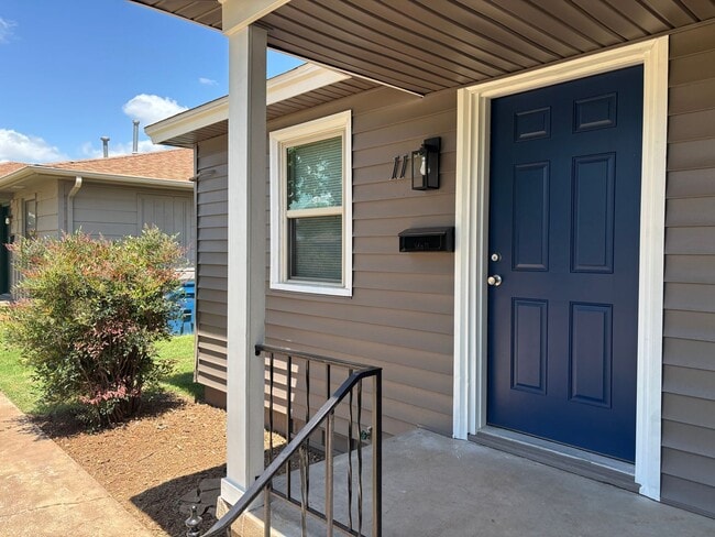 Photo - Remodeled luxury 1 bedroom, 1 bath house i...