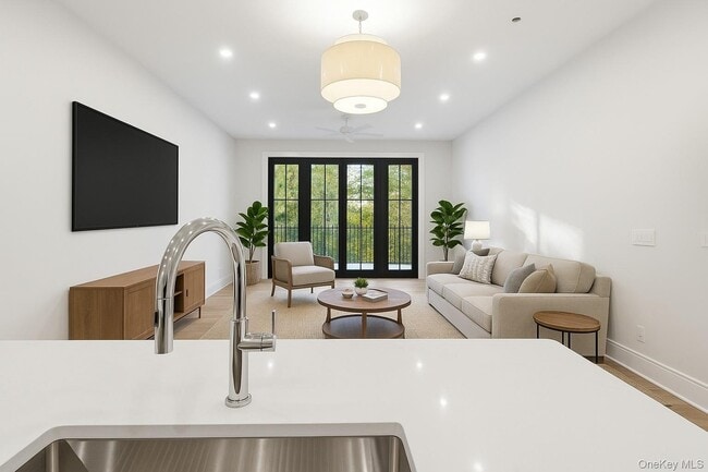 Photo - 34 Clinton Ave Unidad 8