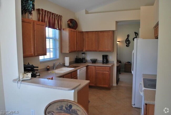 Building Photo - 1585 Winding Oaks Way Unit 203 Rental