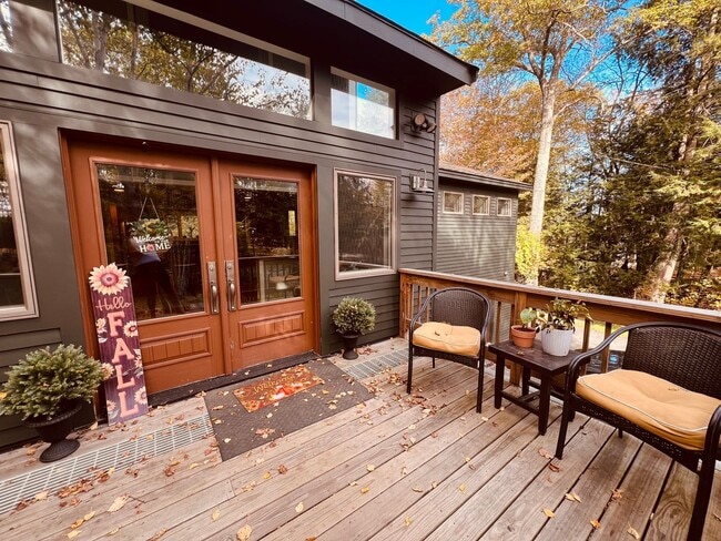 Building Photo - Winter vacation rental in Quechee