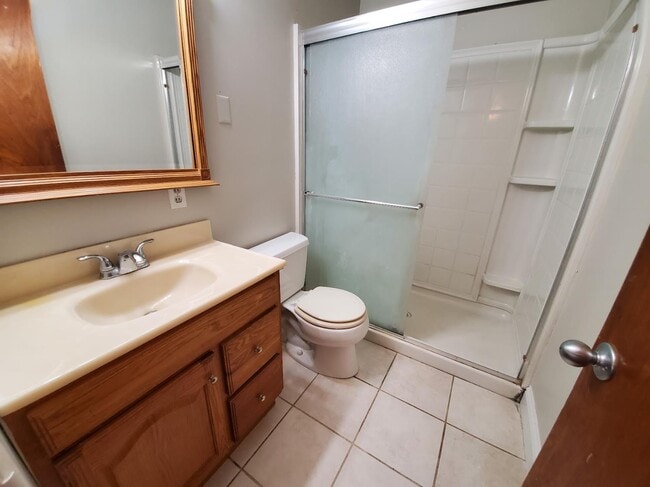 Photo - 1415 De Witt Ave