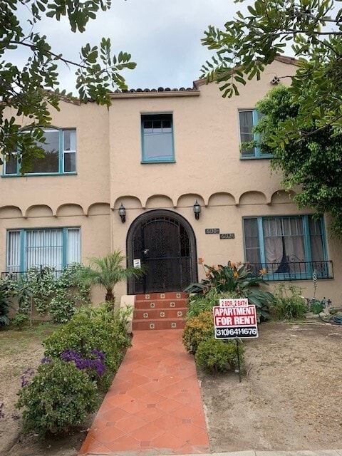 Photo - 6130 1/2 Saturn St