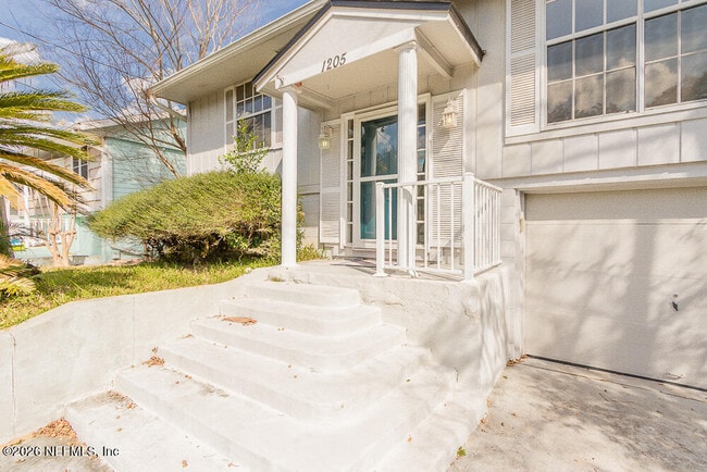 Photo - 1205 16th St N