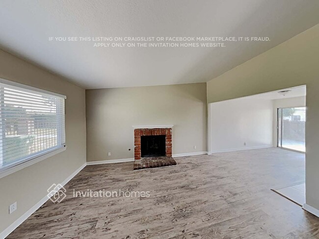 Photo - 8217 Laurel Canyon Blvd