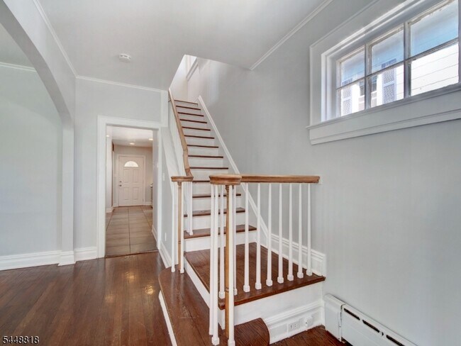 Photo - 158 Lexington Ave