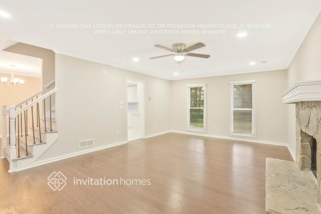 Photo - 1025 Bass Ct N W