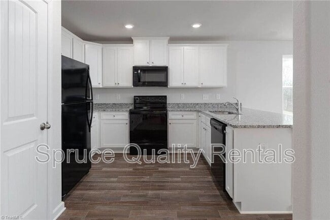 Photo - 2232 Balmore Ave