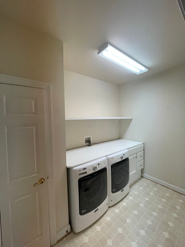 Photo - 2907 Dumas St