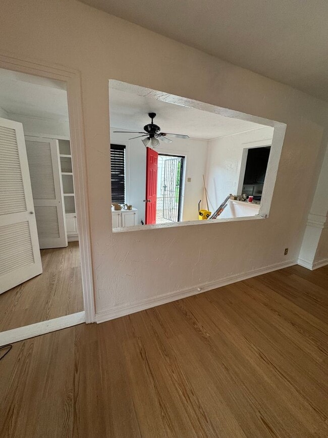 Photo - 1037 Colvin Ave