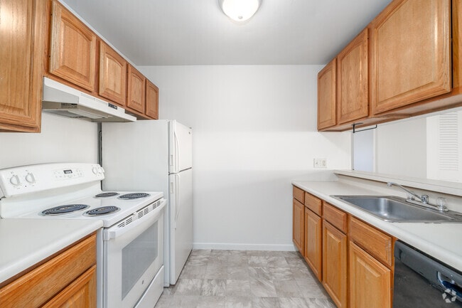 2BR, 1BA - 1,050SF - Kitchen