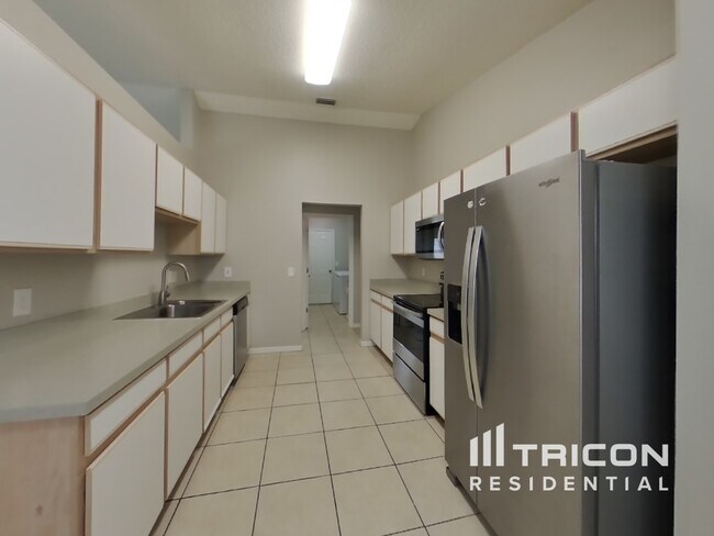 Photo - 16 Burning Ember Ln