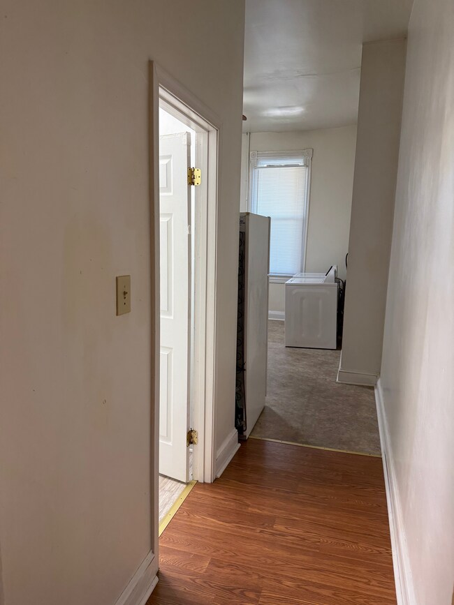 Photo - Spacious one-bedroom aparrtment Unit 1