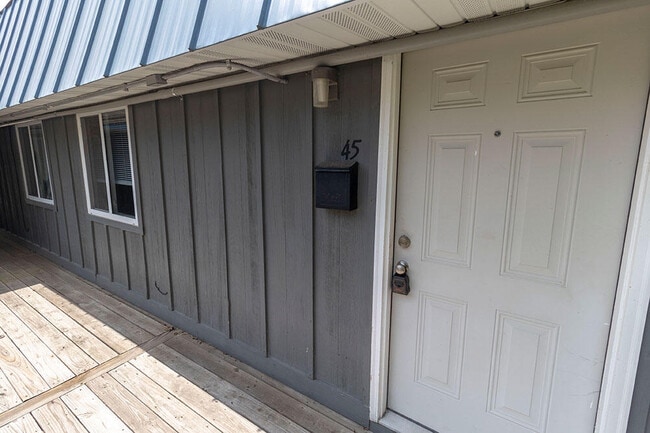 Photo - 105 N Garth Ave Unit 45