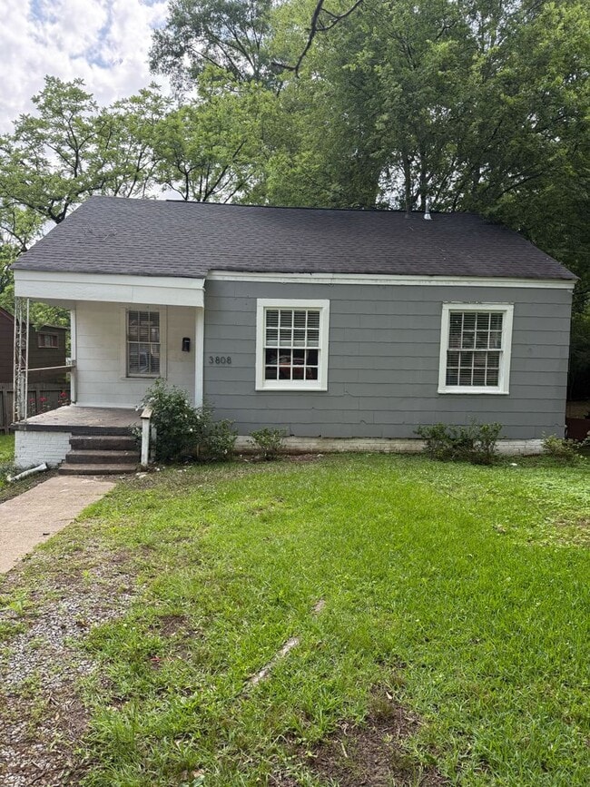 Building Photo - 3Bed, 1Bath Home in North Jackson