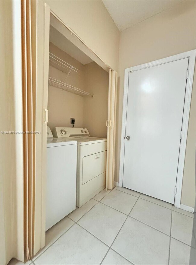 Photo - 1808 SW 101st Ter