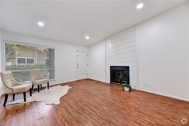 Building Photo - 11904 Broad Oaks Dr Rental