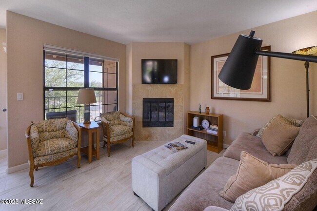 6651 N Campbell Ave Unidad 281