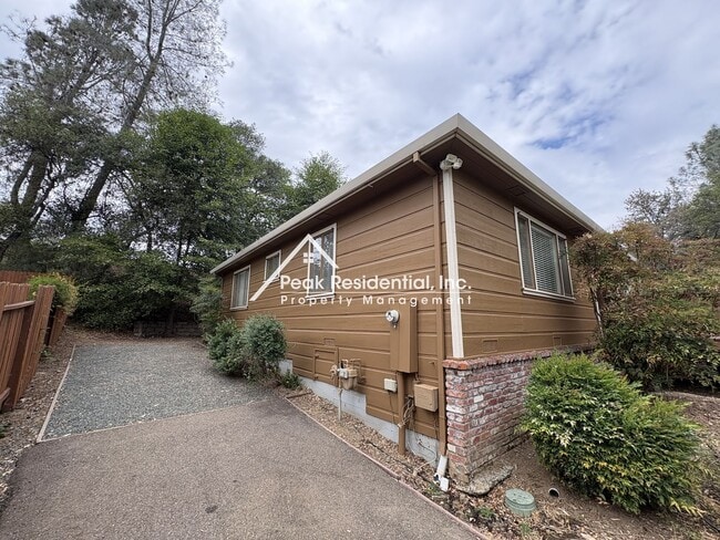 Photo - 1280 Grove Ct