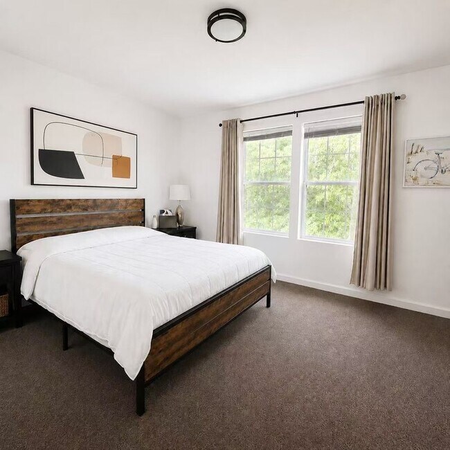 Photo - 374 Stevenson Rd