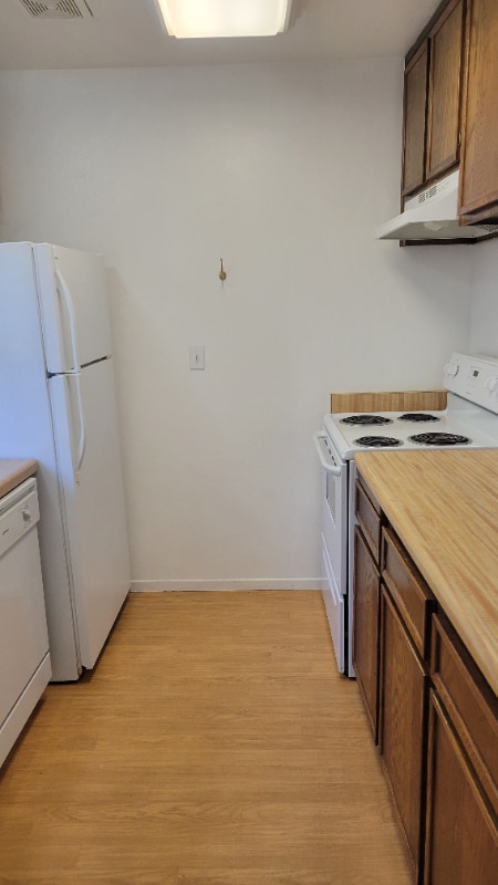 Photo - 1533 El Tigre Ct Unidad J