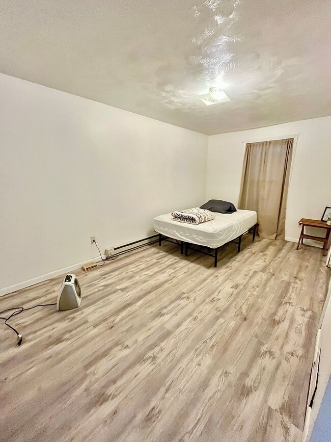 Photo - 714 Valentine St Apartment Unit 1