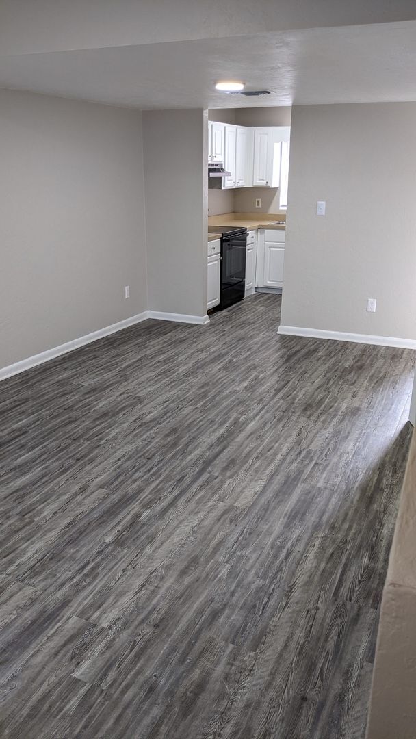 Photo - Linton Oaks townhouse - Completely Remodeled