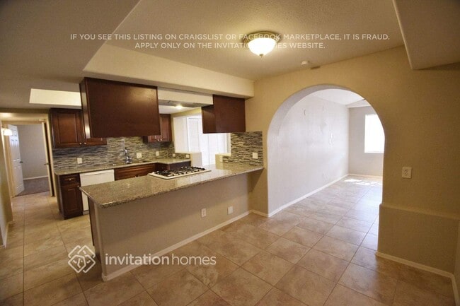 Photo - 548 N 98th St