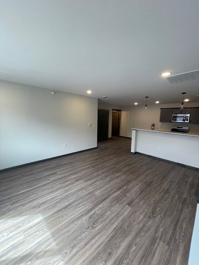 Photo - Bartlett Crossing