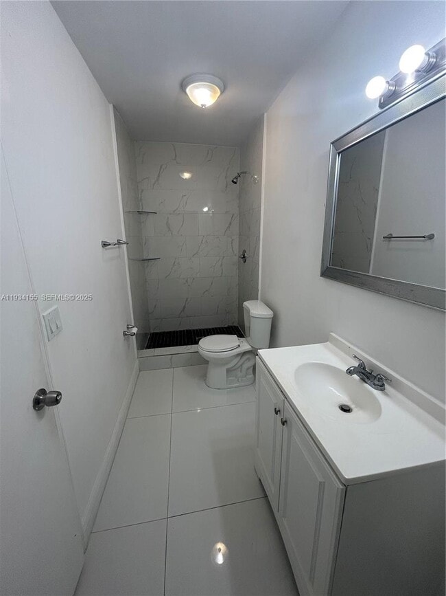 Photo - 551 NW 41st St Unidad 3