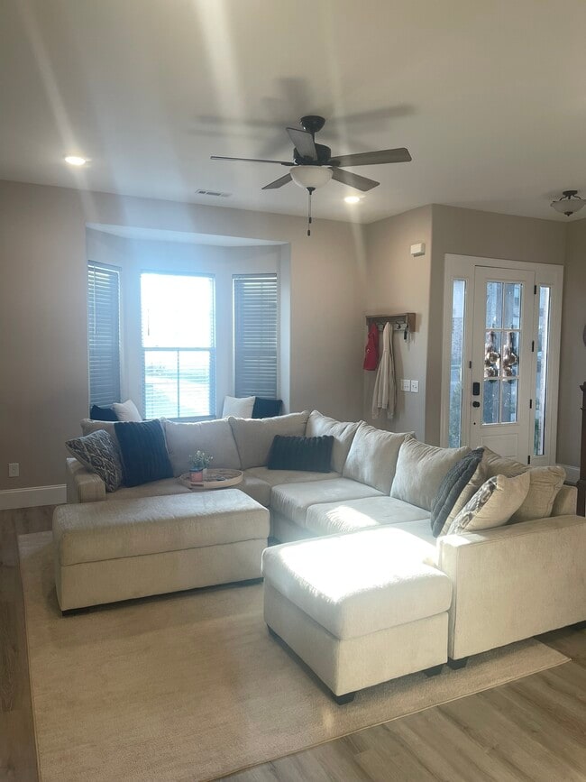 Photo - 126 Oasis Dr