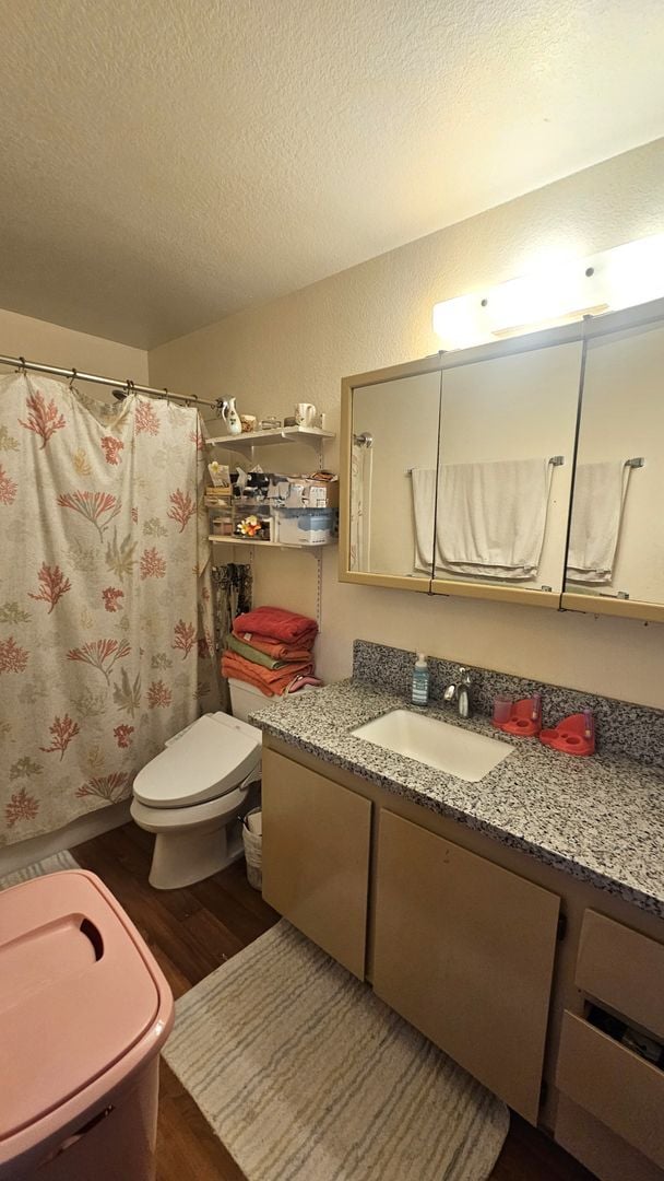 Photo - Kaneohe home at the end of a cul de sac. A/C!