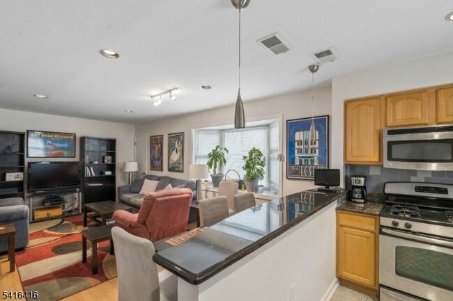 Photo - 382 Morris Ave Unit A-2