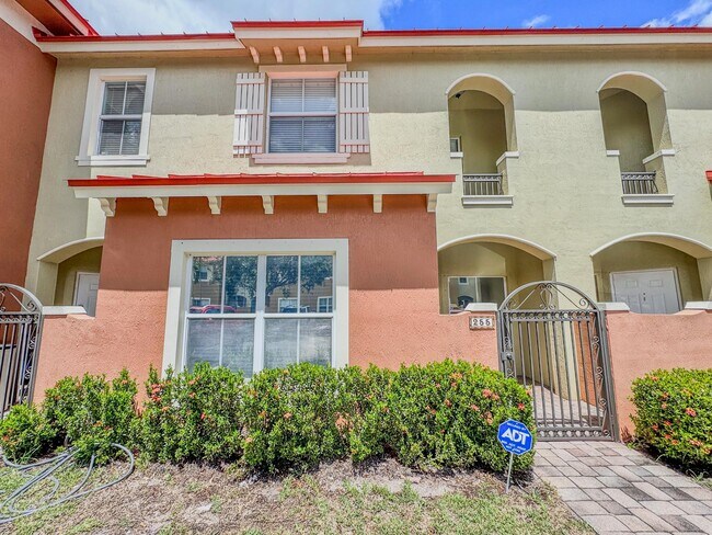 Photo - 255 Lake Monterey Cir