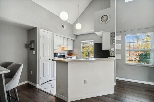 10462 White Lake Ct