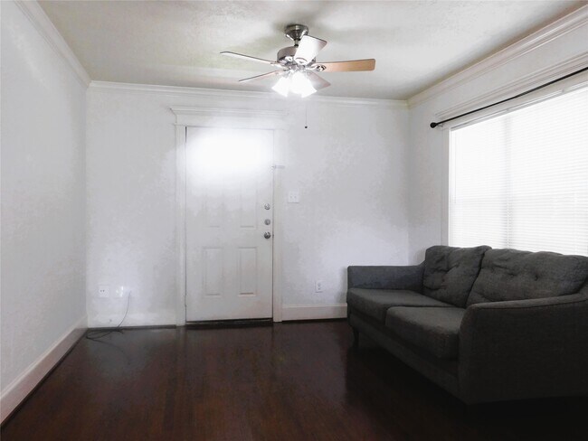 Photo - 124 N Estelle St