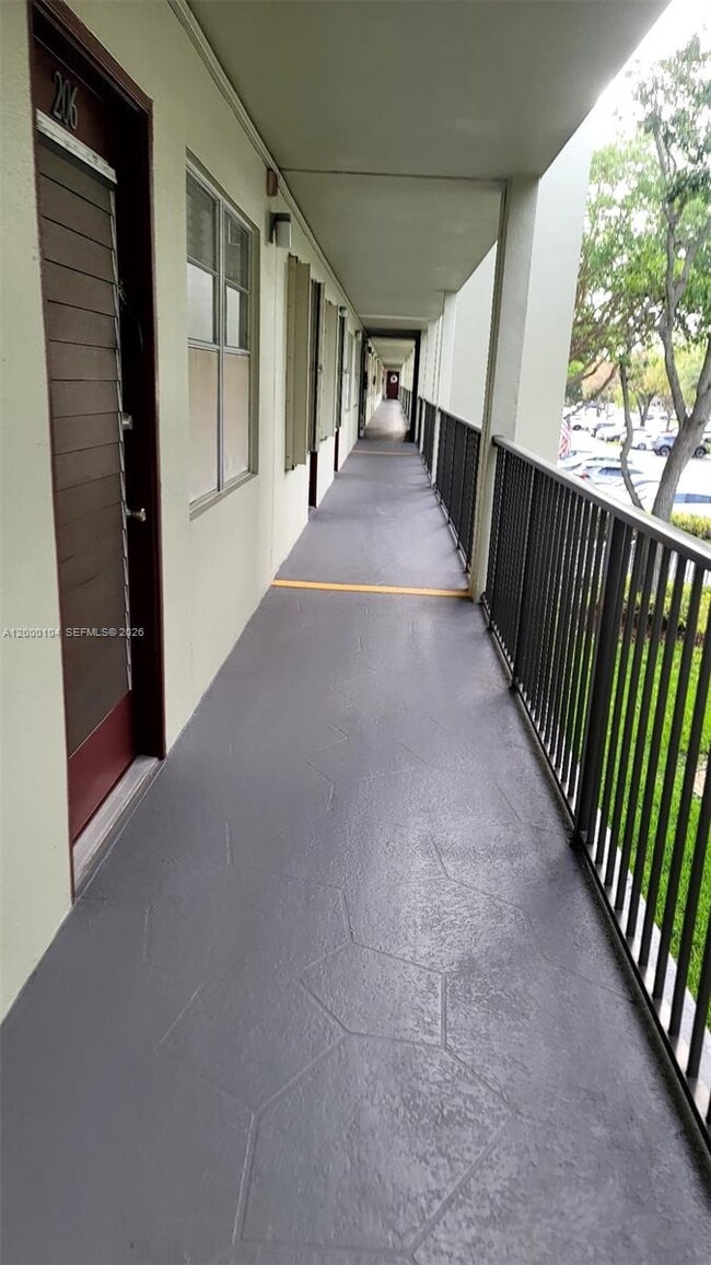 Photo - 13255 SW 7th Ct Unidad 203D