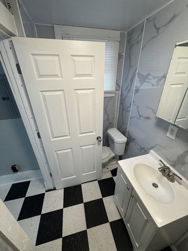 Photo - 428 W Bancroft St Unit 4