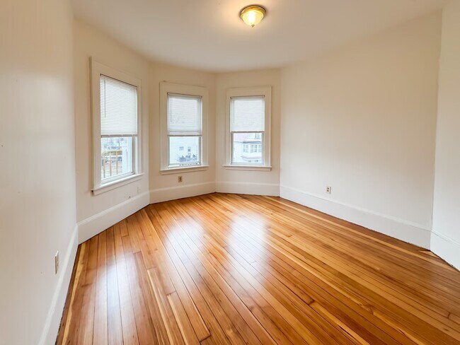 Photo - 620 River St Unidad Top