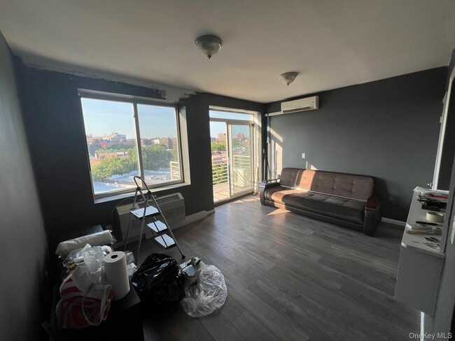 Photo - 81-15 Queens Blvd Unit 6L